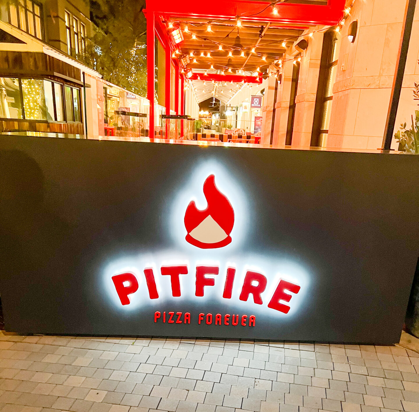 Popular Pitfire Pizza Restaurant Opens at Westfield Topanga & The